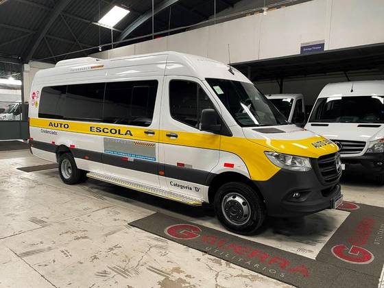 MERCEDES-BENZ SPRINTER 2.0 CDI DIESEL VAN 517 TA EXTRA LONGO 21L MANUAL